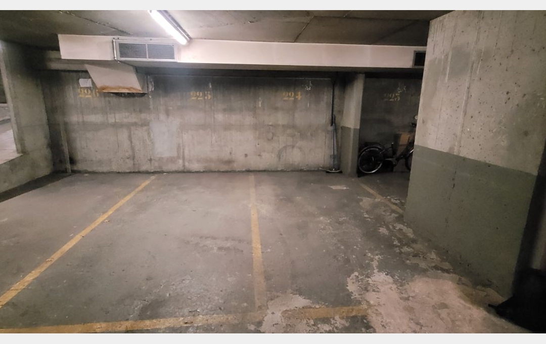 L'AGENCE 1675 : Garage / Parking | PARIS (75016) | 17 m2 | 60 000 € 