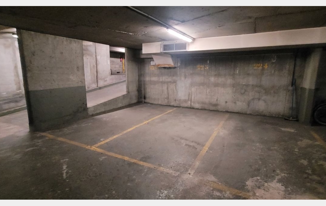 L'AGENCE 1675 : Garage / Parking | PARIS (75016) | 17 m2 | 60 000 € 